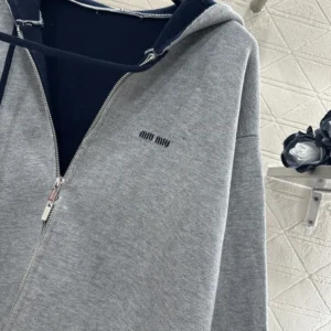 Miu Miu Wome Cashmere Cardigan Hoodie MMF00T
