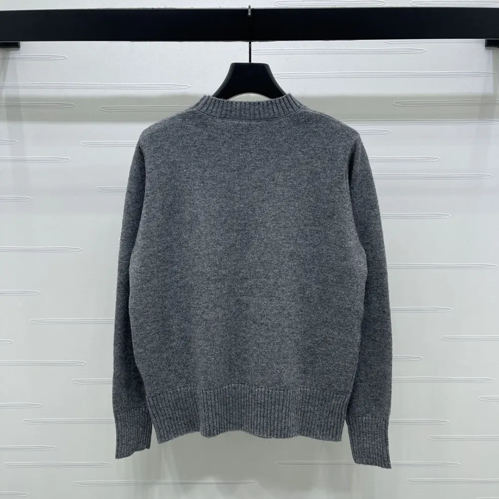 Prada Men Cashmere and Wool Prada Logo Crew-neck Sweater-Slate Gray 3 Prada Women Cashmere and wool Prada logo crew-neck sweater-Slate Gray