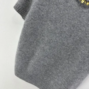 Prada Women Wool And Cashmere Crew-Neck Sweater-Grey P24V2B18M6