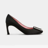 Roger Vivier Women Trompette Pumps in Satin-Black RVW40044010