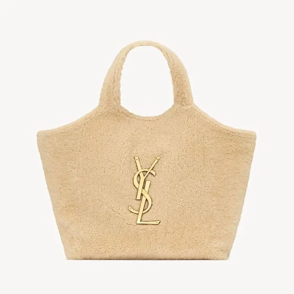  How to Choose a Work Bag: Practical + Stylish Is the Key 