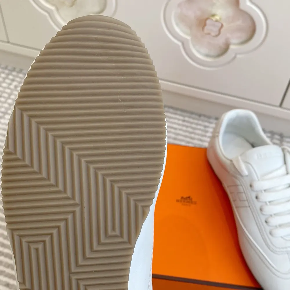 Hermes Unisex Master sneaker in Supple Calfskin-White H261881 10 Hermes Unisex Master sneaker in Supple Calfskin-White H261881