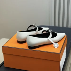 Hermes Women Kelly Ballet Flat in Calfskin-White H251001Z