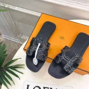 Hermes Women Oran sandal in "Panoplie Equestre" Embroidered Calfskin-Black Hermes Women Oran sandal in "Panoplie Equestre" Embroidered Calfskin-Black