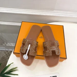 Hermes Women Oran sandal in "Panoplie Equestre" Embroidered Calfskin-Brown