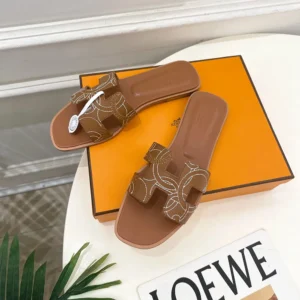Hermes Women Oran sandal in "Panoplie Equestre" Embroidered Calfskin-Brown
