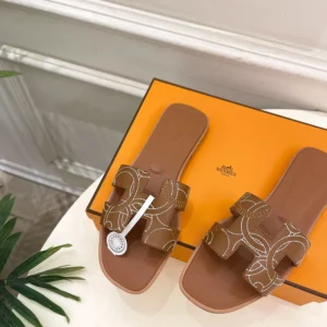 Hermes Women Oran sandal in "Panoplie Equestre" Embroidered Calfskin-Brown