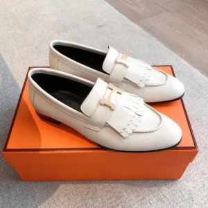 Hermes Women Royal loafer in Calfskin-White H221270Z