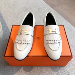 Hermes Women Royal loafer in Calfskin-White H221270Z