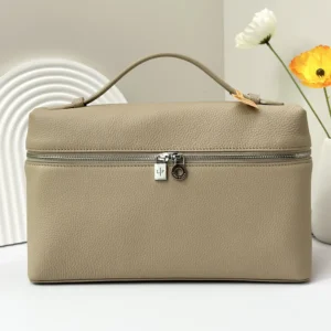 Loro Piana Women Extra Pocket L27-Brown FAN4043