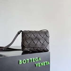 Bottega Veneta Unisex Diago-Bordeaux 795637V4FV12116