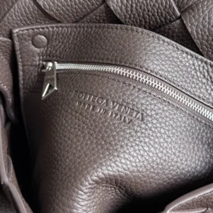Bottega Veneta Unisex Diago-Bordeaux 795637V4FV12116
