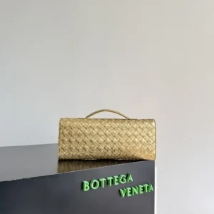Bottega Veneta Women Andiamo Clutch-Gold 741511V5XF18472