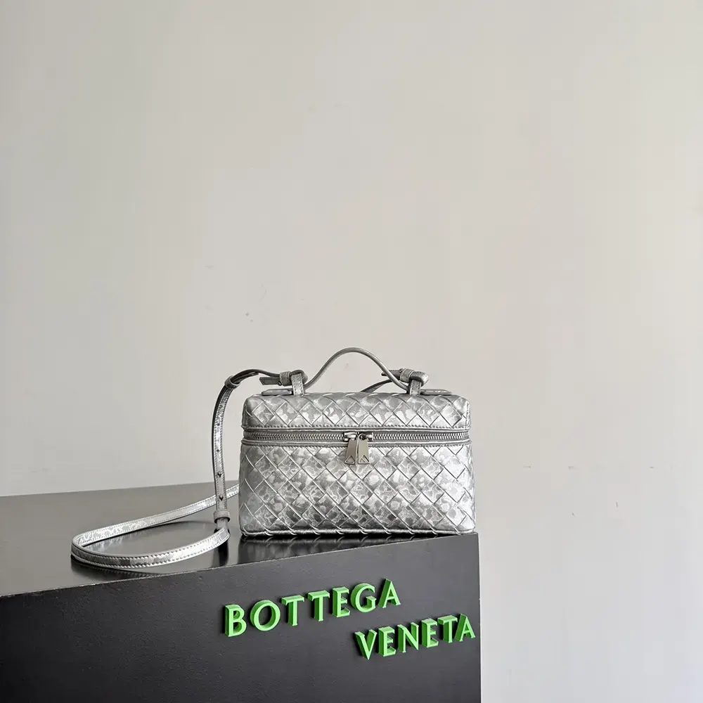 Bottega Veneta Women Bang Bang-Silver 789109V5XF18101