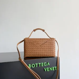 Bottega Veneta Women Knot Lock-Brown 817191V08Z02599