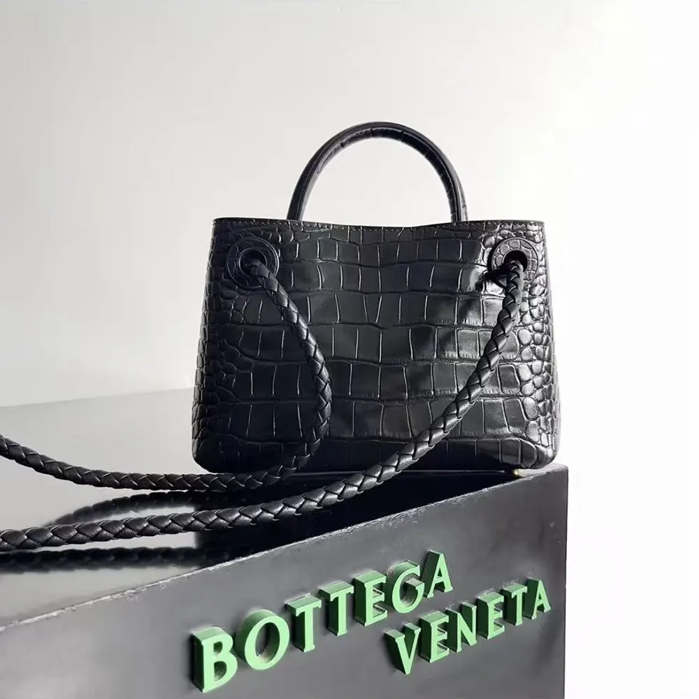 Bottega Veneta Women Small Andiamo Crocodile Leather Top Handle Bag-Black