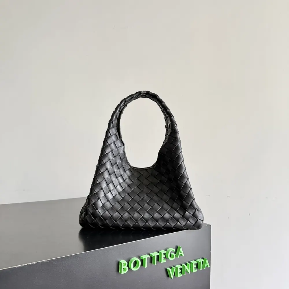 Bottega Veneta Women Small Campana-Black 854248V4SC01019