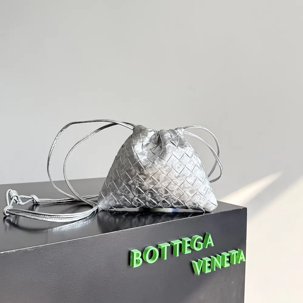 Bottega Veneta Women Small Dustbag-Silver 816987V5XF08101