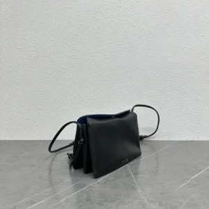 Celine Women Trio Flap In Smooth Lambskin-Black 10P862O86