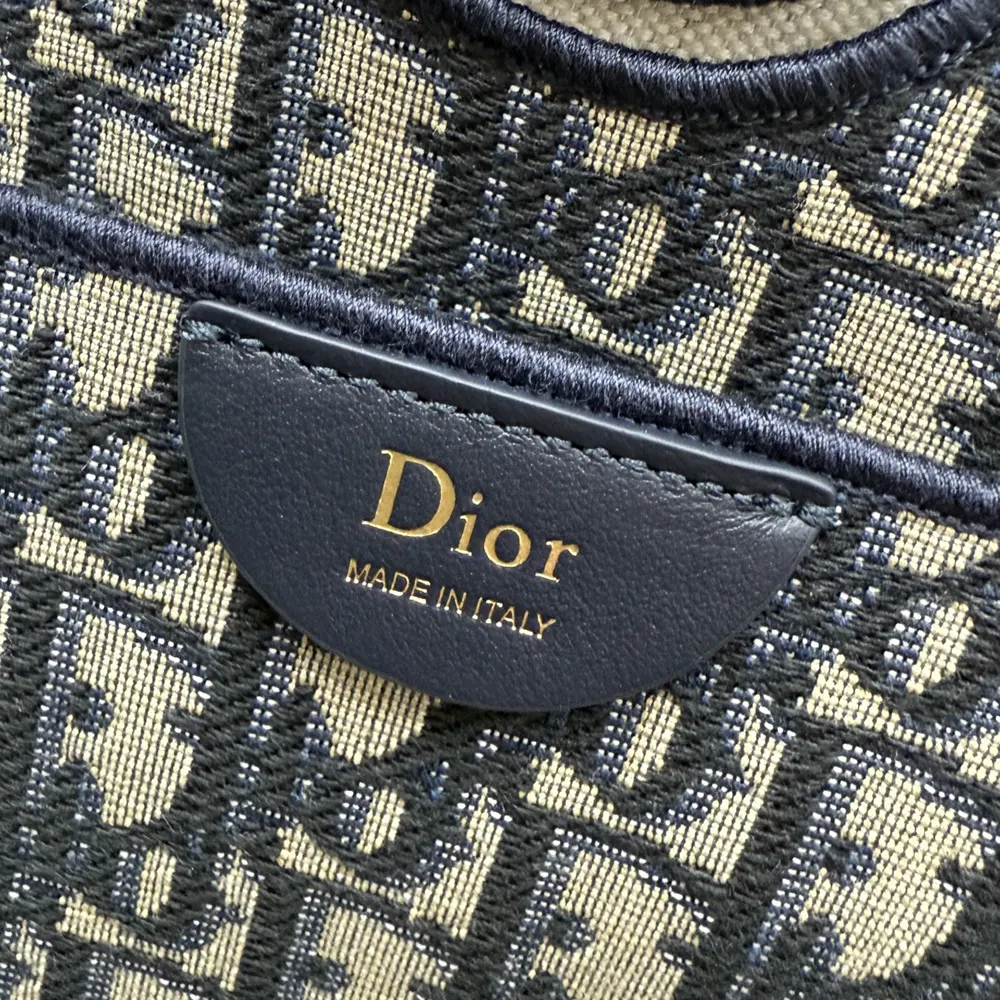 Dior Women Medium Shopping Bag Blue Dior Oblique Jacquard M1409OTZQ 10 Dior Women Medium Shopping Bag Blue Dior Oblique Jacquard M1409OTZQ
