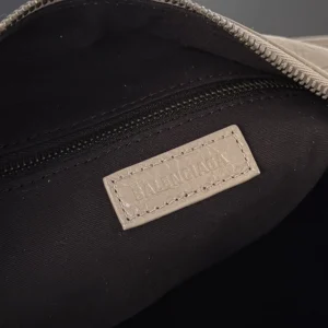 Balenciaga Women Le City Hobo Bag Medium in Sesame 8525742AB