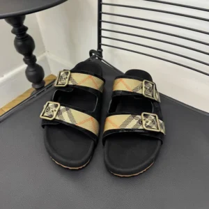 Burberry Unisex Check Suede Urchin Sandals-Black 81188901