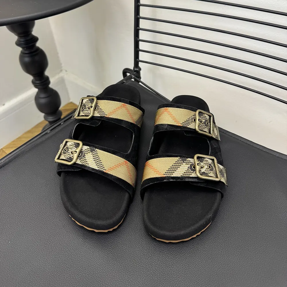 Burberry Unisex Check Suede Urchin Sandals-Black 81188901