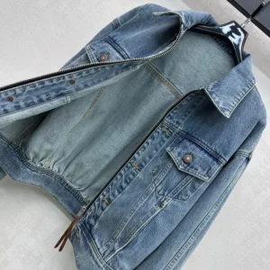 Celine Women Trucker Jacket in Denim RV0ZW930F