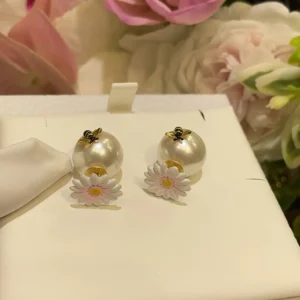 Dior Women Daisy Dior Tribales Earrings Gold-Finish Metal White Resin Pearls and Multicolor Lacquer