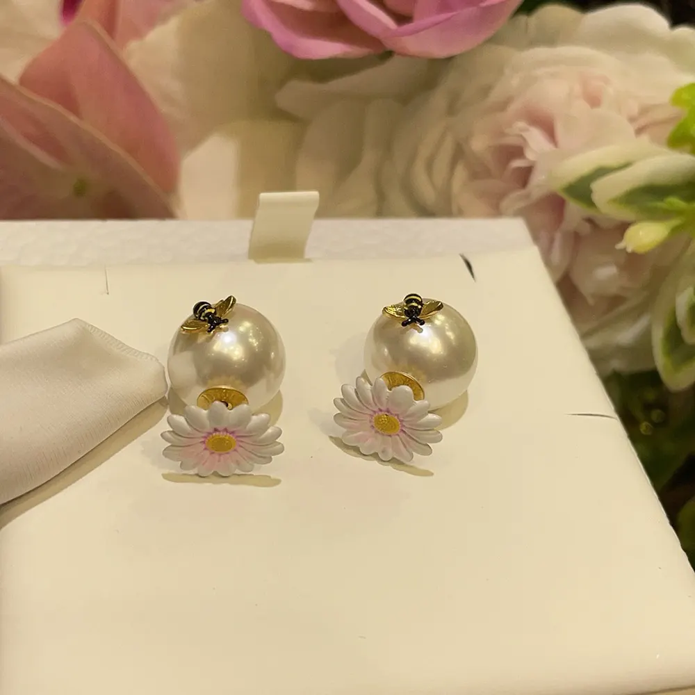 Dior Women Daisy Dior Tribales Earrings Gold-Finish Metal White Resin Pearls and Multicolor Lacquer