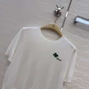 Dior Men Short-Sleeved Fitted Sweater White Wool Knit with Green and Black Dior Clover Signature