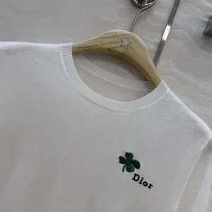 Dior Men Short-Sleeved Fitted Sweater White Wool Knit with Green and Black Dior Clover Signature