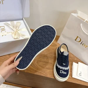 Dior Unisex Saltwind Sneaker Blue Dior Oblique Embroidered Cotton and White Lace