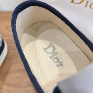 Dior Unisex Saltwind Sneaker Blue Dior Oblique Embroidered Cotton and White Lace