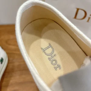 Dior Unisex Saltwind Sneaker White Cotton Embroidered with Bright Green Dior Clover Motif