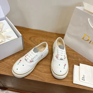 Dior Unisex Saltwind Sneaker White Cotton Embroidered with Multicolor Doves & Roses Motif