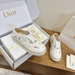 Dior Unisex Saltwind Sneaker White Cotton Embroidered with Multicolor Doves & Roses Motif