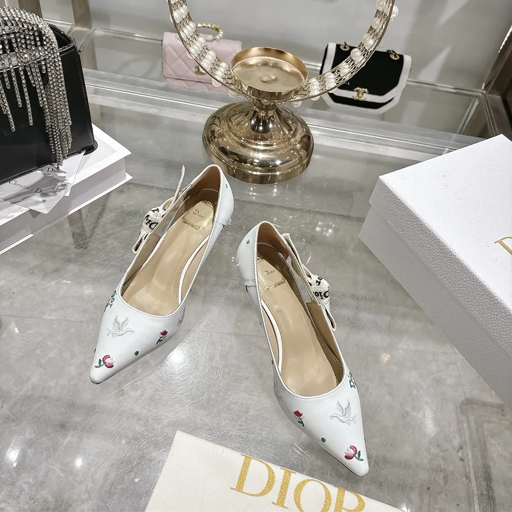 Dior Women Dioramour J'Adior Pump White Lambskin Embroidered with Multicolor Doves & Roses Motif 4 Dior Women Dioramour J'Adior Pump White Lambskin Embroidered with Multicolor Doves & Roses Motif