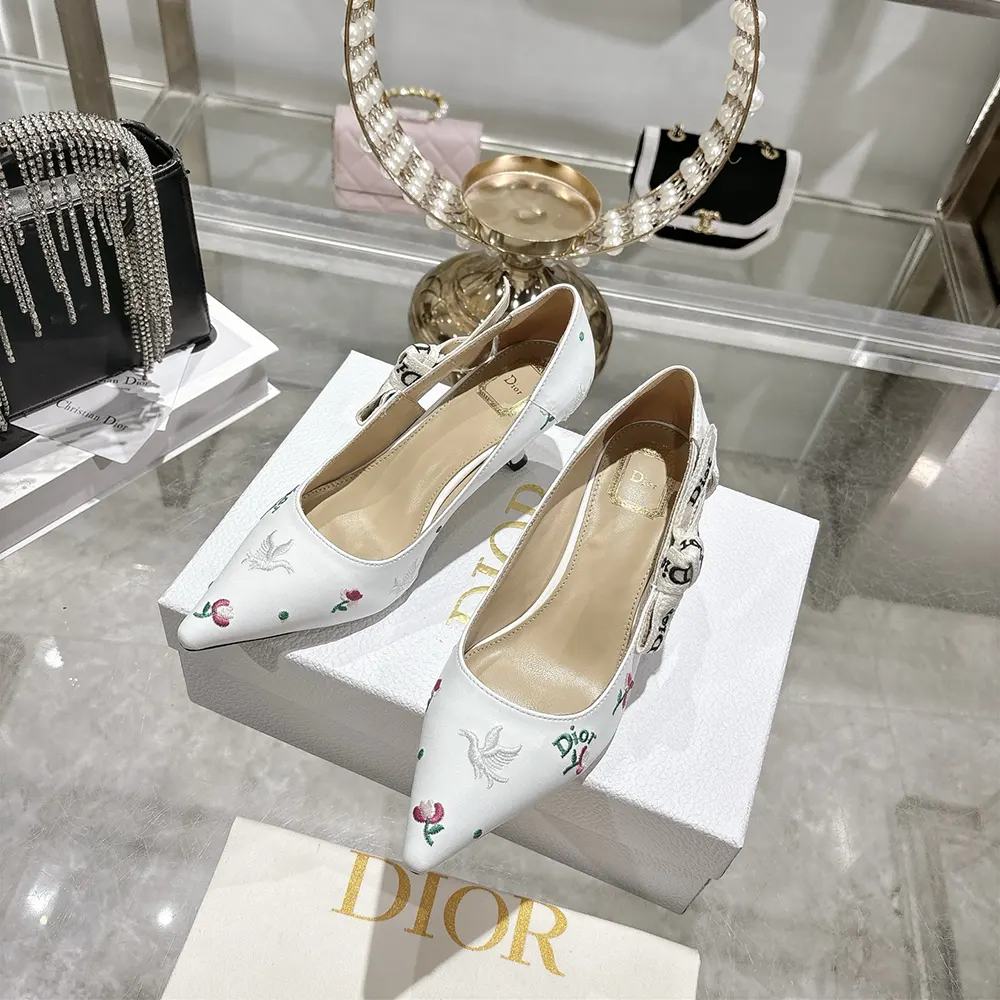 Dior Women Dioramour J'Adior Pump White Lambskin Embroidered with Multicolor Doves & Roses Motif 3 Dior Women Dioramour J'Adior Pump White Lambskin Embroidered with Multicolor Doves & Roses Motif