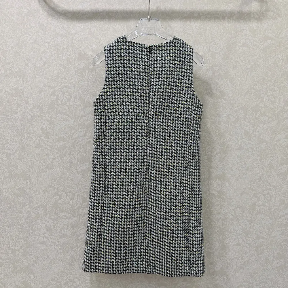 Dior Women Straight Dress Black and White Houndstooth Virgin Wool Blend with Multicolor Sequins 3 Dior Women Straight Dress Black and White Houndstooth Virgin Wool Blend with Multicolor Sequins