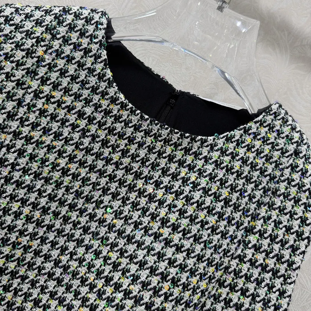 Dior Women Straight Dress Black and White Houndstooth Virgin Wool Blend with Multicolor Sequins 6 Dior Women Straight Dress Black and White Houndstooth Virgin Wool Blend with Multicolor Sequins