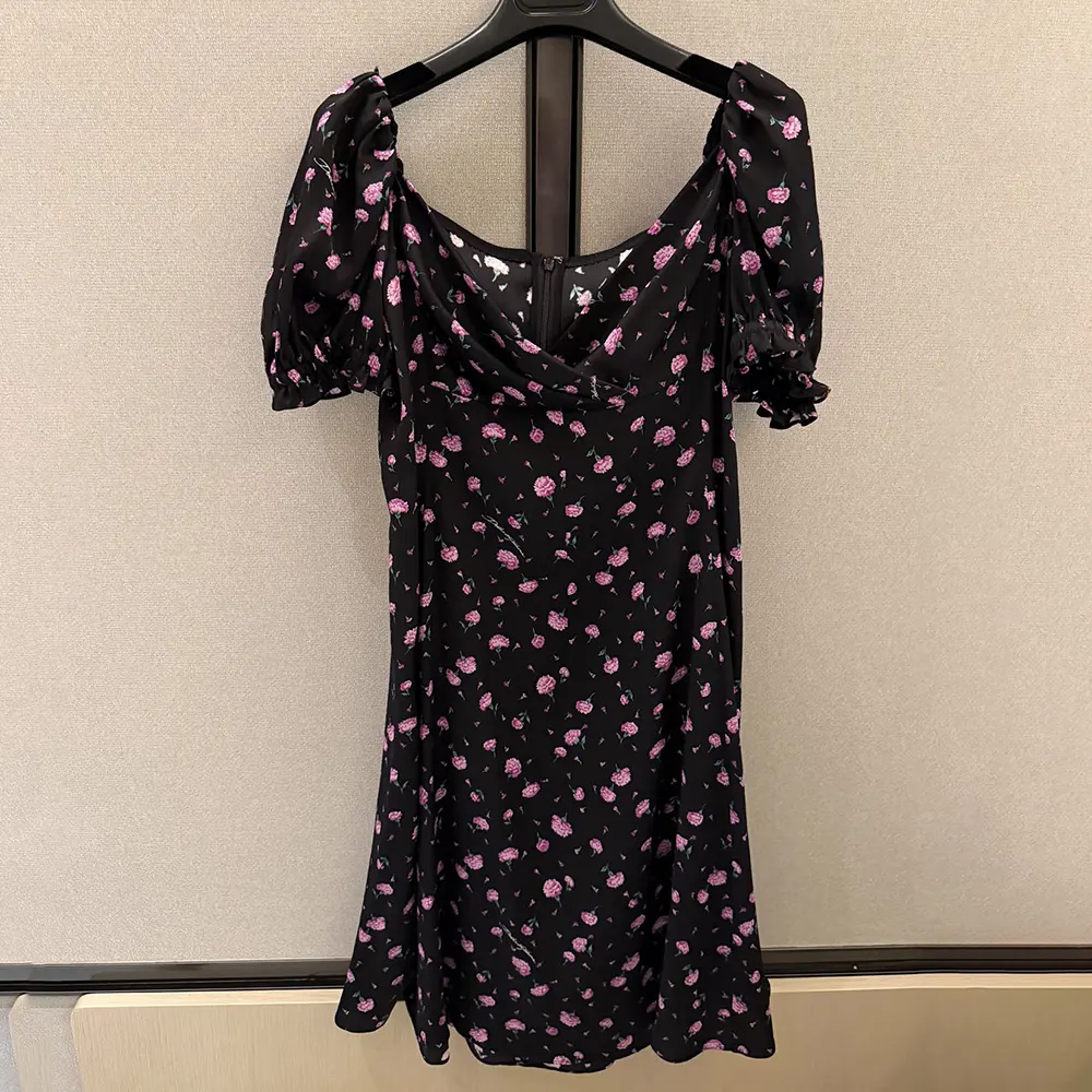 Dolce Gabbana D&G Women Carnations-Print Dress F60GOTFSA