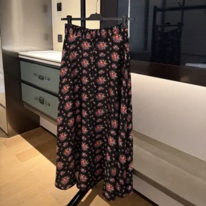 Dolce Gabbana D&G Women Floral-Print Straight Skirt F4DBNTFSA