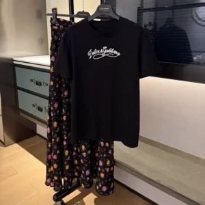 Dolce Gabbana D&G Women Jersey T-Shirt With Embroidery-Black