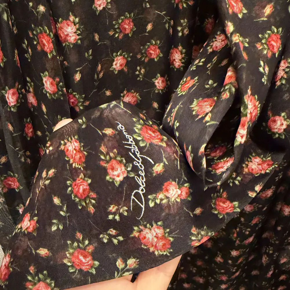 Dolce Gabbana D&G Women Small Rose-Print Chiffon Top 10 Dolce Gabbana D&G Women Small Rose-Print Chiffon Top