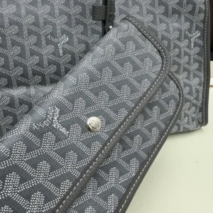 Goyard Unisex Hardy Pm Bag-Grey HARDY2PMLTY51CG51P
