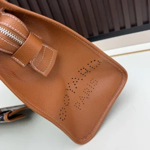 Goyard Unisex Hardy Pm Bag-Tan HARDY2PMLTY01CG03P