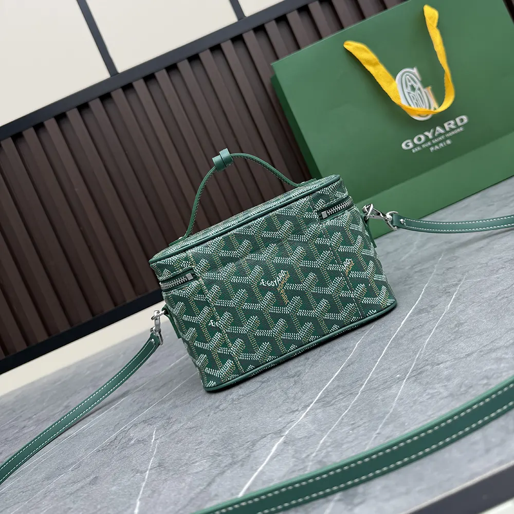 Goyard Unisex Muse Mini Vanity-Green MUSEVAMINTY09CL09P
