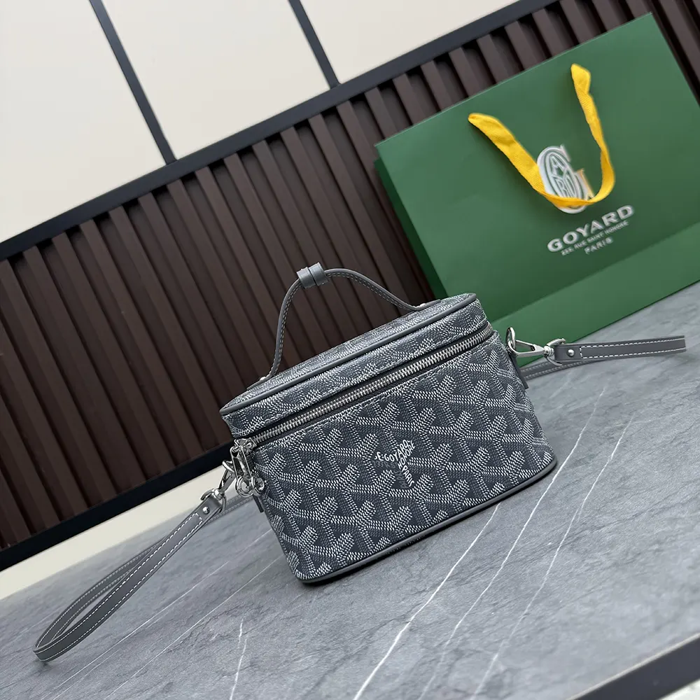 Goyard Unisex Muse Mini Vanity-Grey MUSEVAMINTY51CL51P