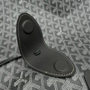 Goyard Unisex Saint Louis Gm Bag-Grey STLCROGMLTY51CL51P